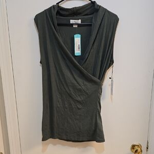 Graham & Spencer Sz XL Green Top